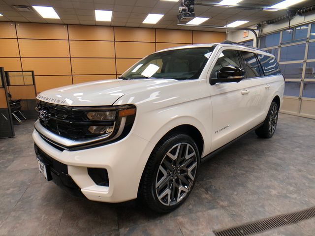 New 2027 Ford Expedition Max Platinum w/ Platinum Ultimate Package AWD/4WD image 3