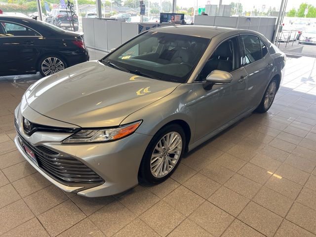 Used 2018 Toyota Camry XLE FWD image 12