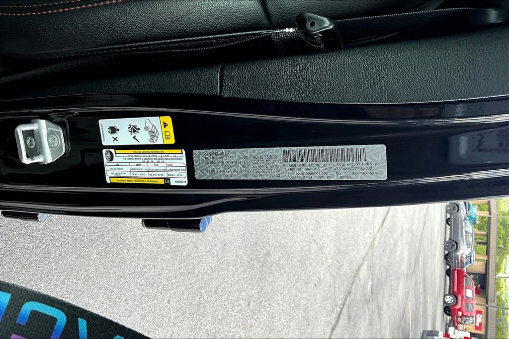 Used 2019 Jeep Wrangler Unlimited Rubicon w/ Dual Top Group image 32