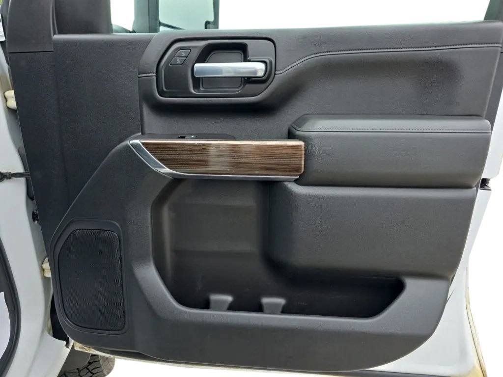 Used 2020 Chevrolet Silverado 3500 LT AWD/4WD image 19
