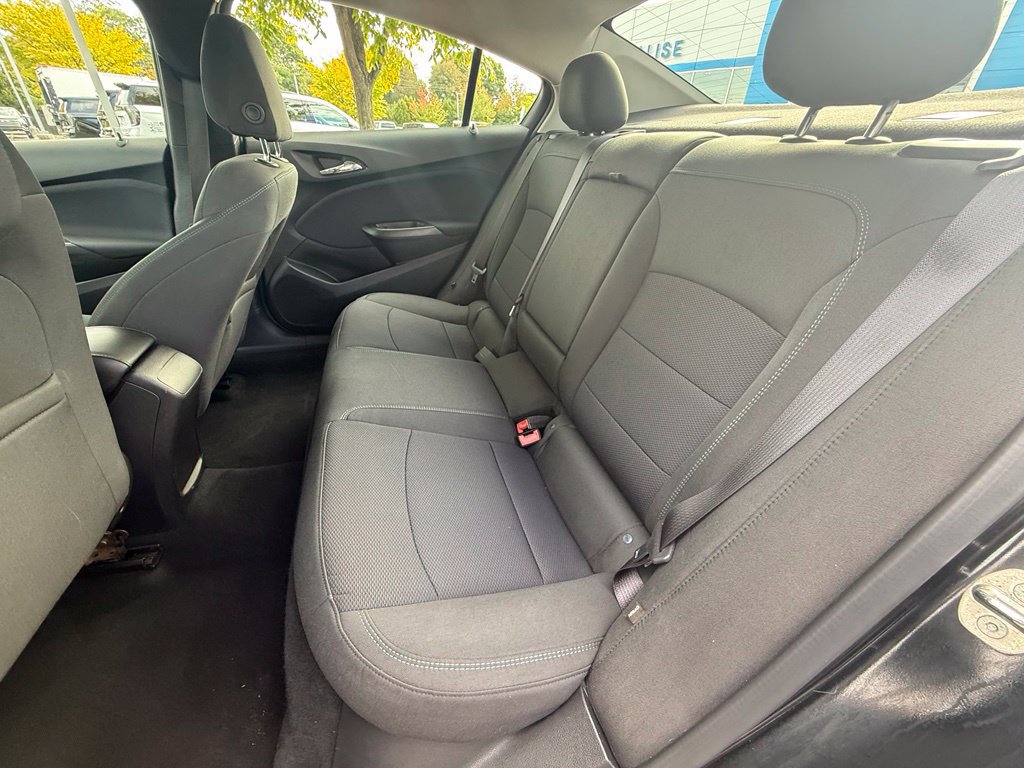 Used 2016 Chevrolet Cruze LT FWD image 22