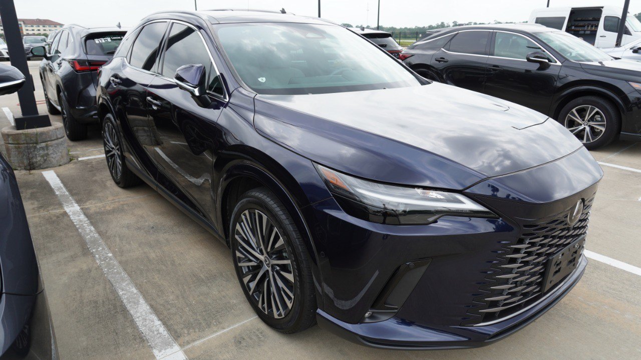 Certified 2023 Lexus RX 350 Premium Plus w/ Cold Area Package FWD image 3