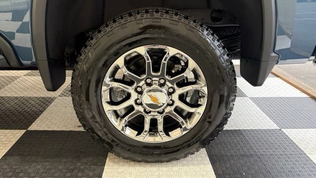 New 2026 Chevrolet Silverado 2500 LTZ w/ LTZ Convenience Package AWD/4WD image 11