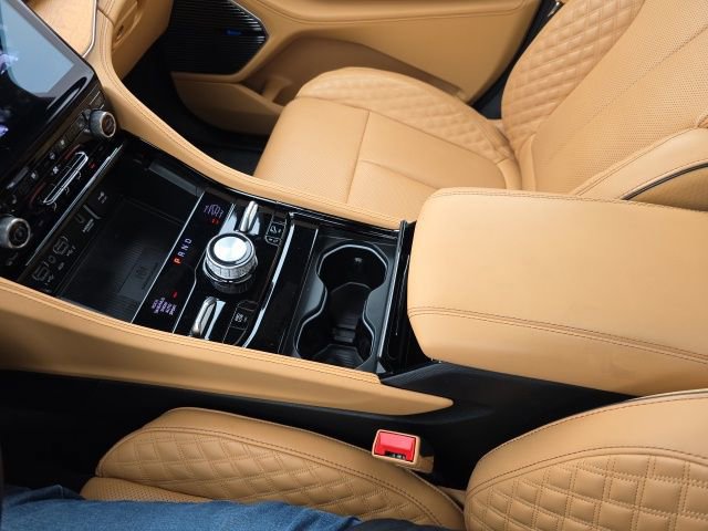 Used 2024 Jeep Grand Cherokee L Summit image 39