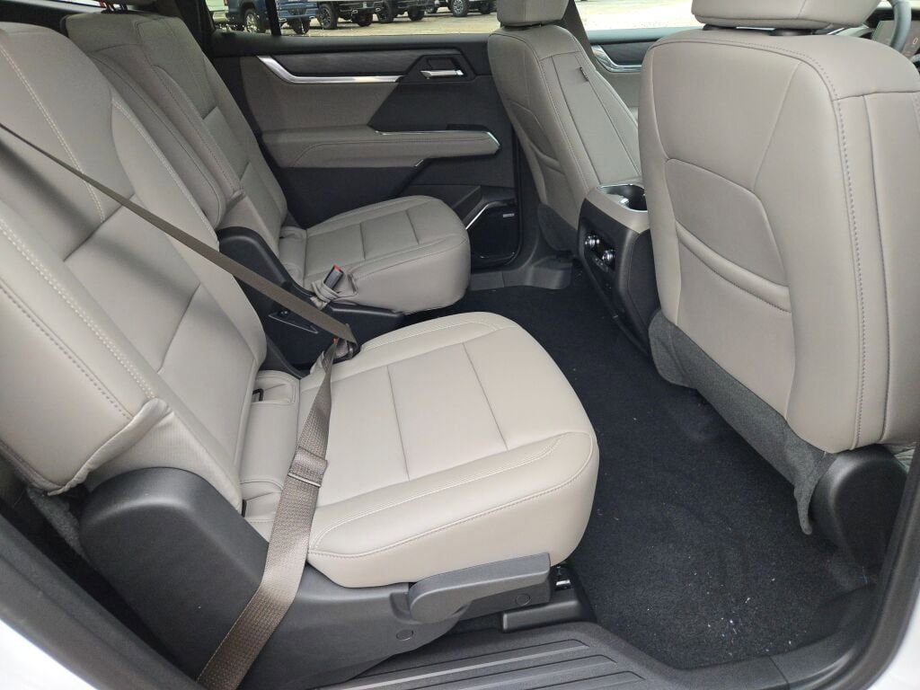 New 2026 GMC Acadia Elevation w/ Elevation Premium Package image 11
