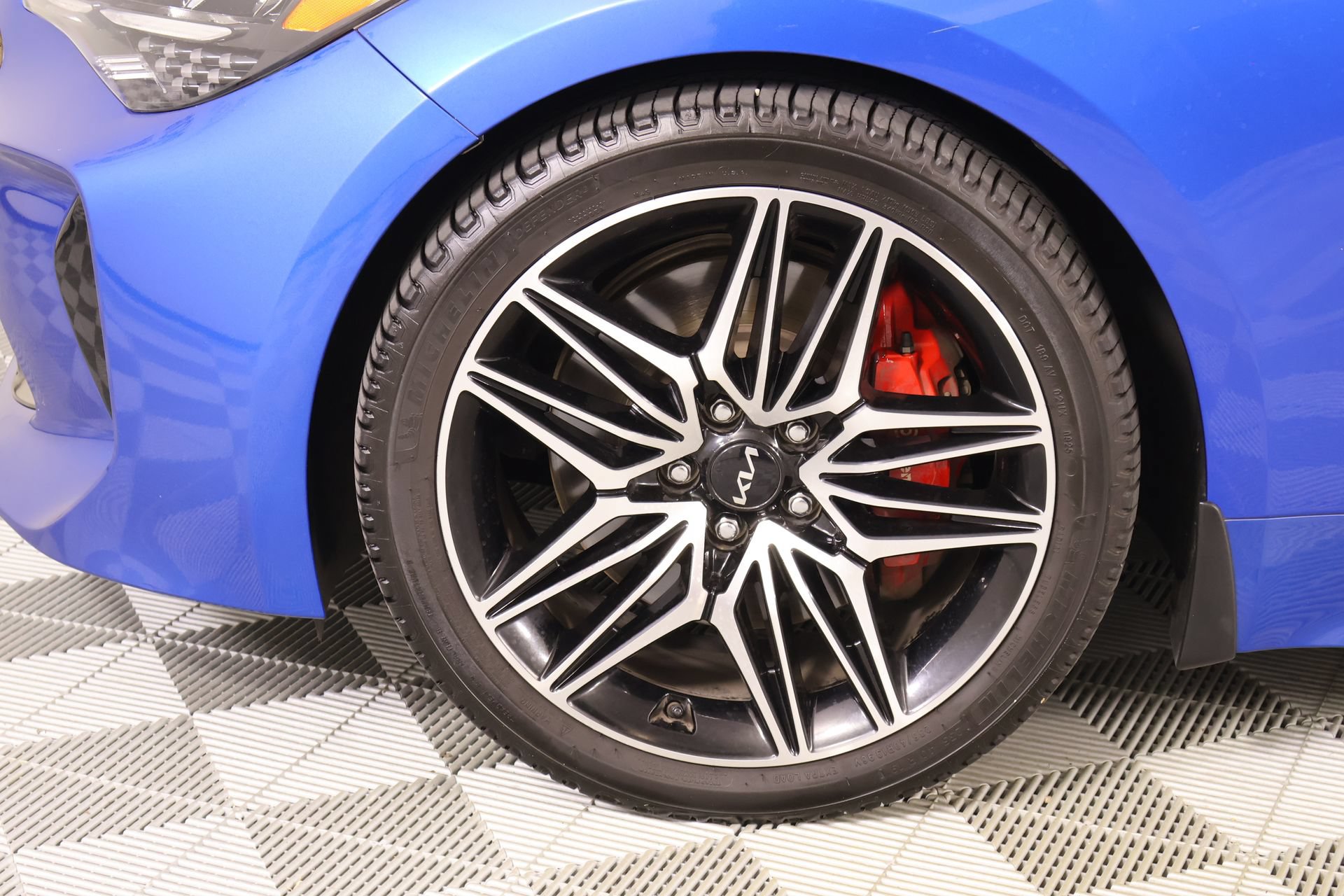 Used 2022 Kia Stinger GT1 RWD image 19