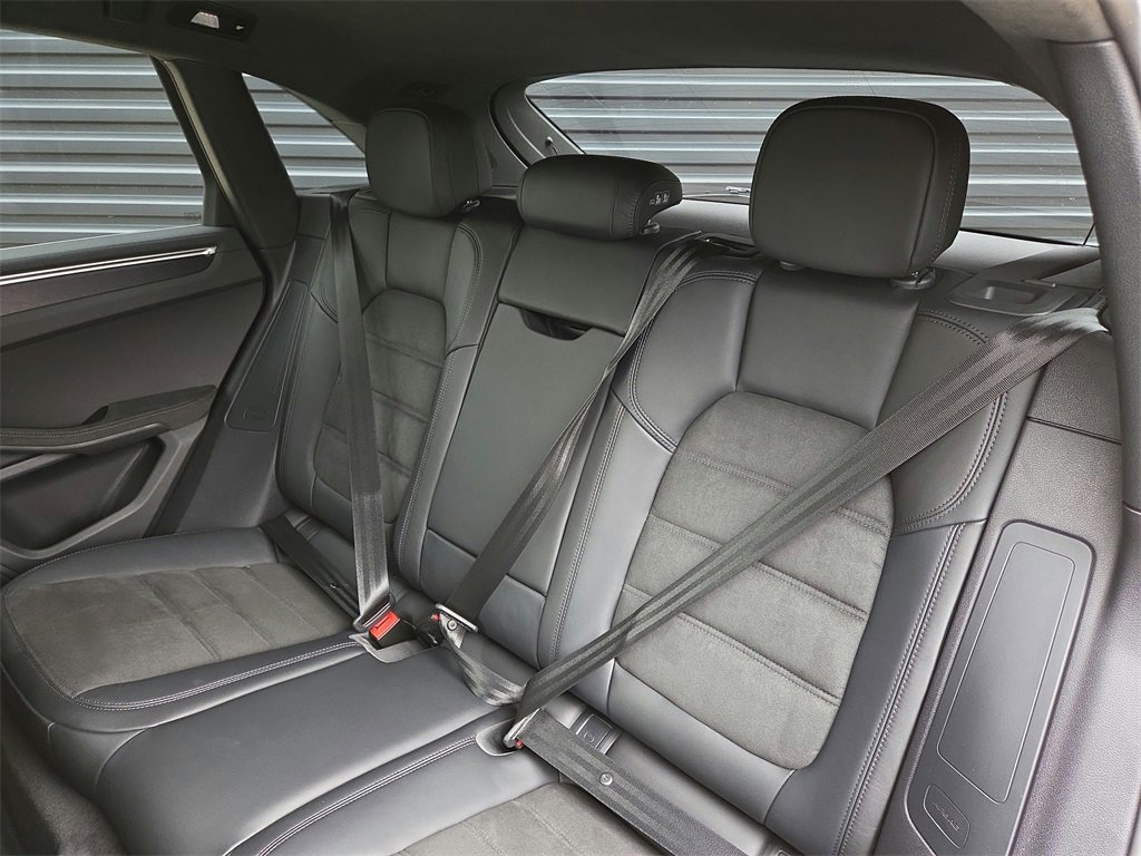 Used 2023 Porsche Macan GTS image 15