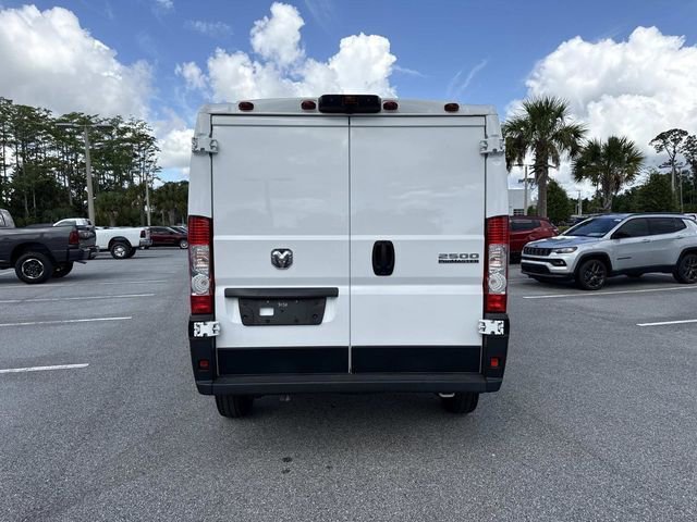 Used 2025 RAM ProMaster 2500 w/ Convenience Group FWD image 4