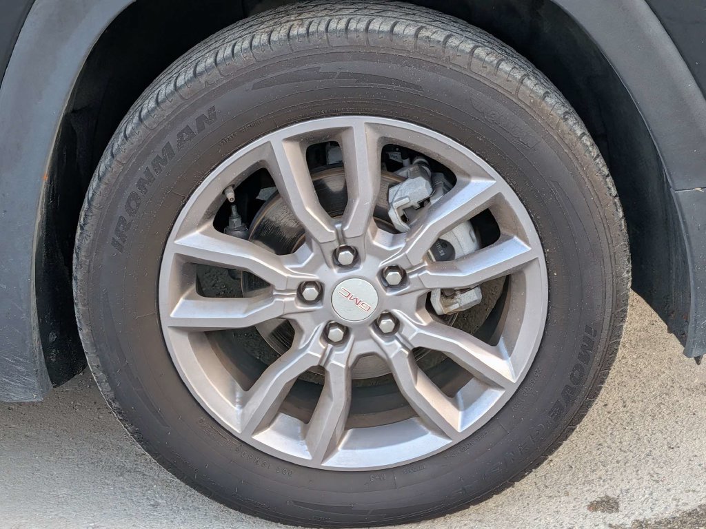 Used 2023 GMC Terrain SLT FWD image 11
