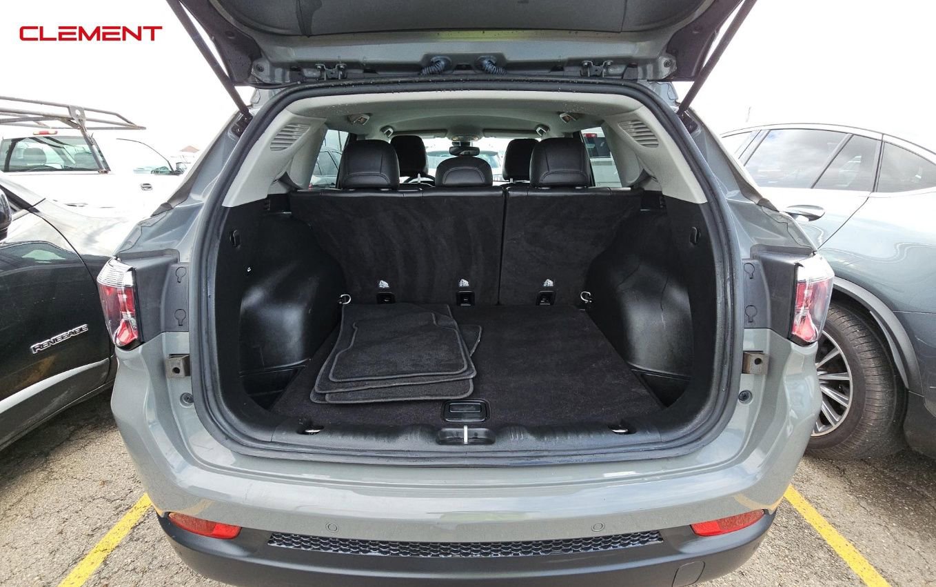 Used 2022 Jeep Compass Limited image 8