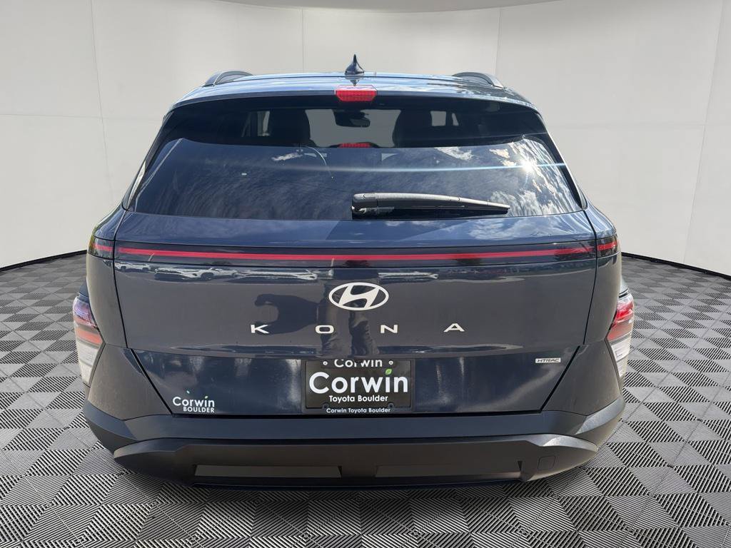 Used 2024 Hyundai Kona SEL AWD/4WD image 6