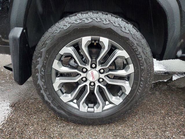Used 2025 GMC Canyon Denali image 5