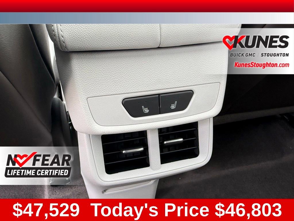 New 2026 GMC Terrain Denali w/ LPO, Black Badging Package AWD/4WD image 42