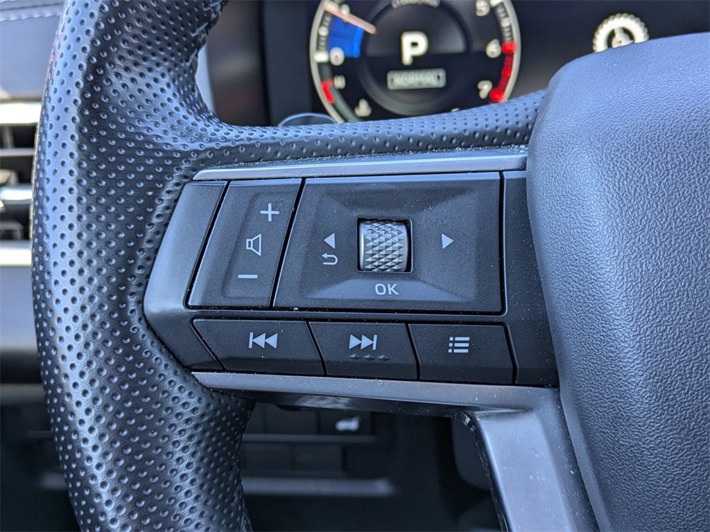 Used 2024 Mitsubishi Outlander SEL image 27