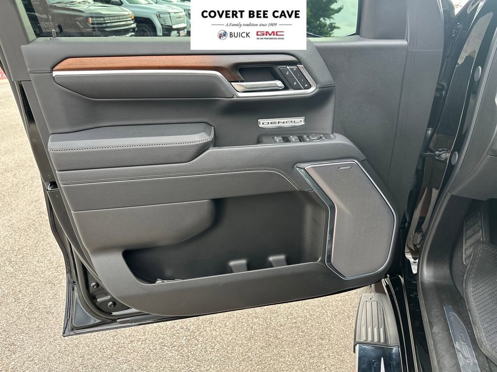 Used 2025 GMC Sierra 1500 Denali w/ Technology Package image 16