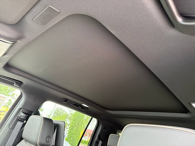 New 2026 GMC Yukon XL Elevation w/ Elevation Premium Package AWD/4WD image 15