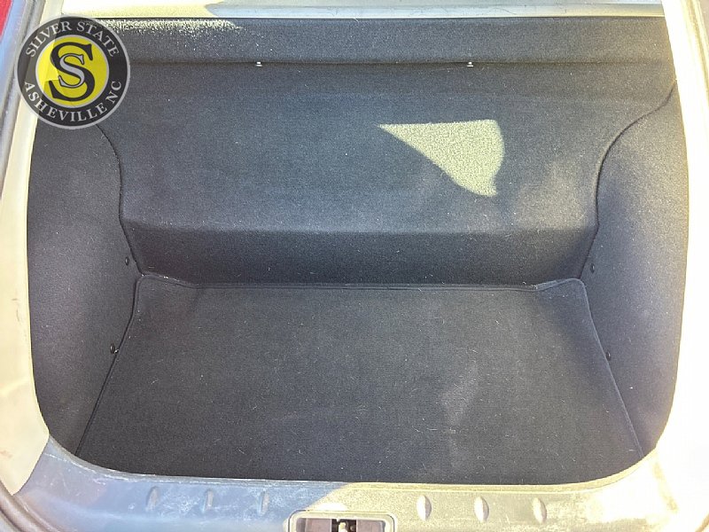 Used 2005 Chrysler Crossfire Limited image 20