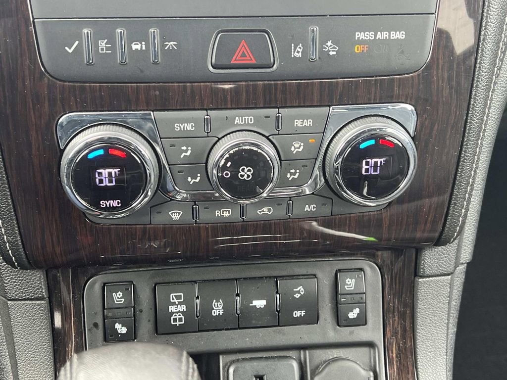 Used 2016 Chevrolet Traverse LTZ FWD image 20
