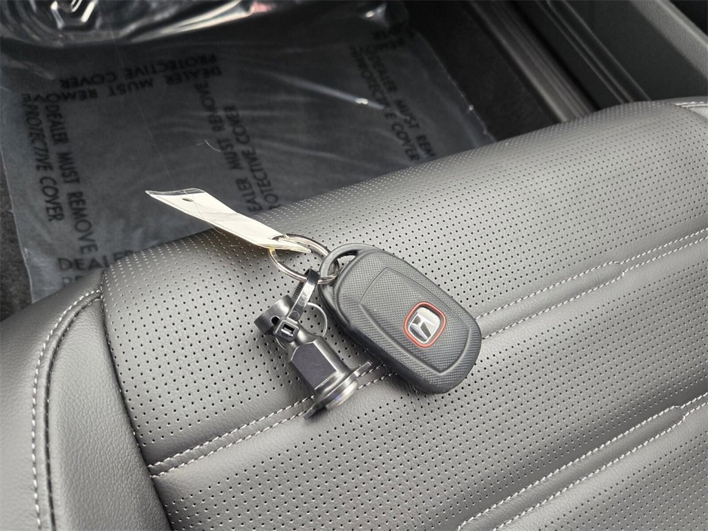 Used 2025 Honda CR-V EX-L image 18