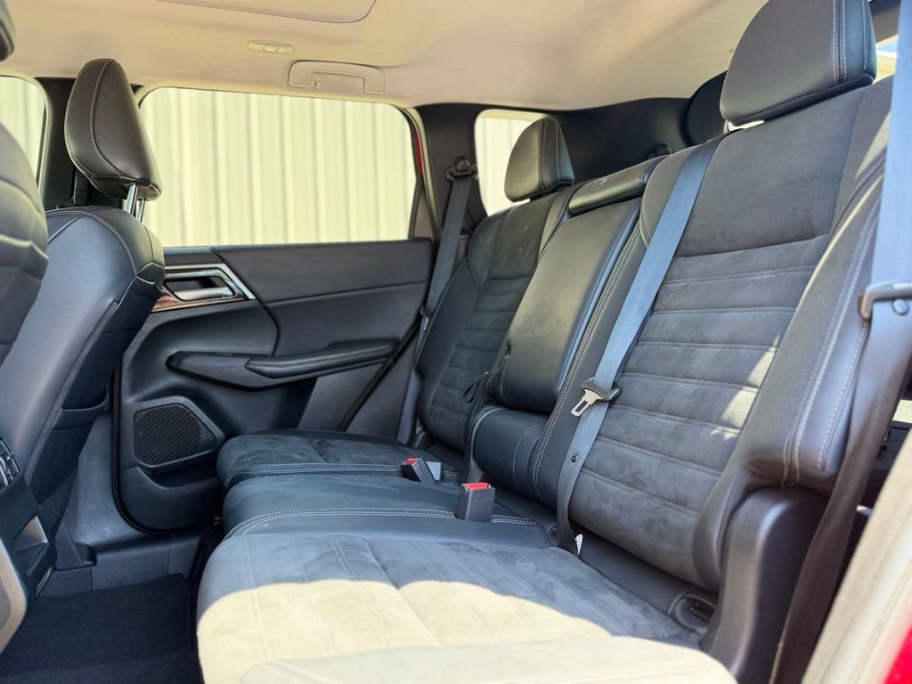 Used 2023 Mitsubishi Outlander SE FWD image 18