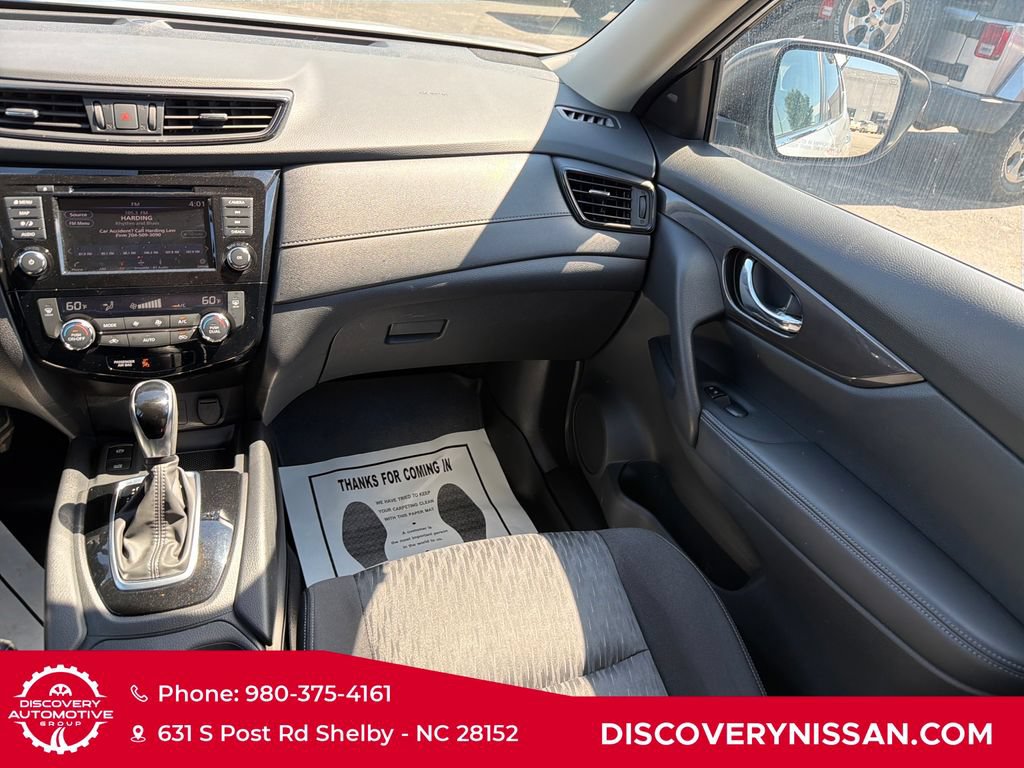 Certified 2019 Nissan Rogue SV w/ Premium Package FWD image 33
