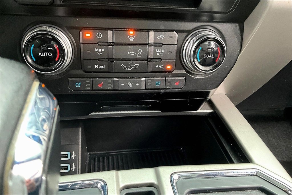 Used 2017 Ford F150 Lariat w/ Equipment Group 502A Luxury image 15