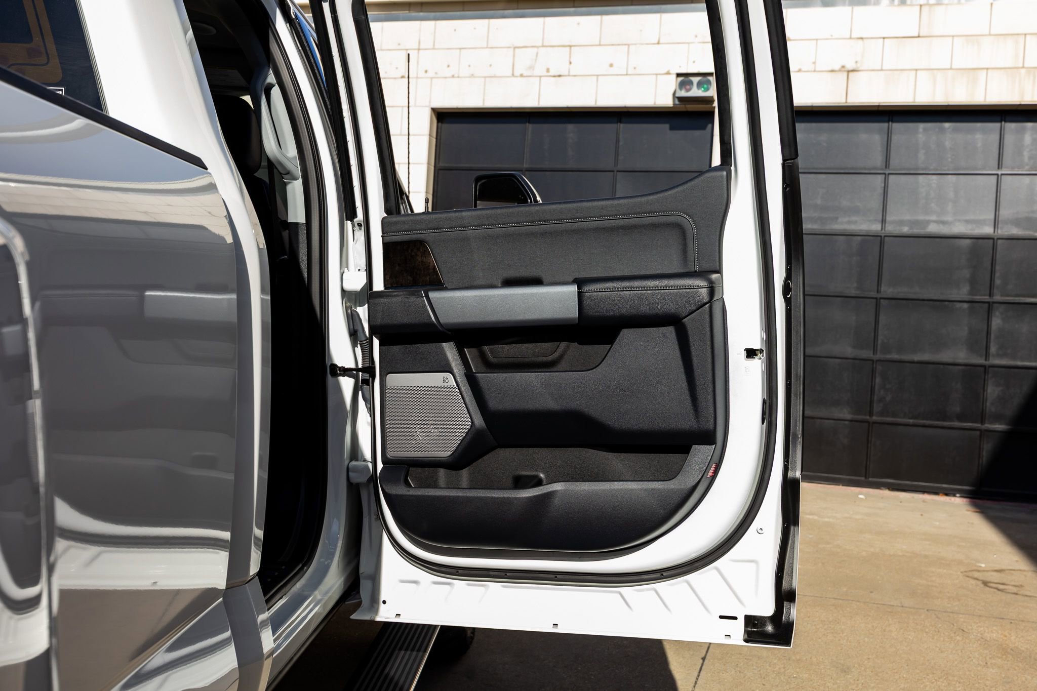 Used 2023 Ford F350 Lariat w/ Lariat Ultimate Package image 38