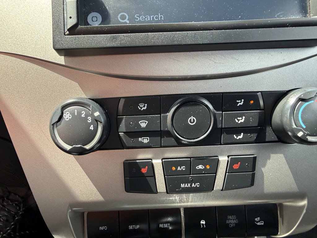 Used 2009 Ford Focus SES FWD image 20