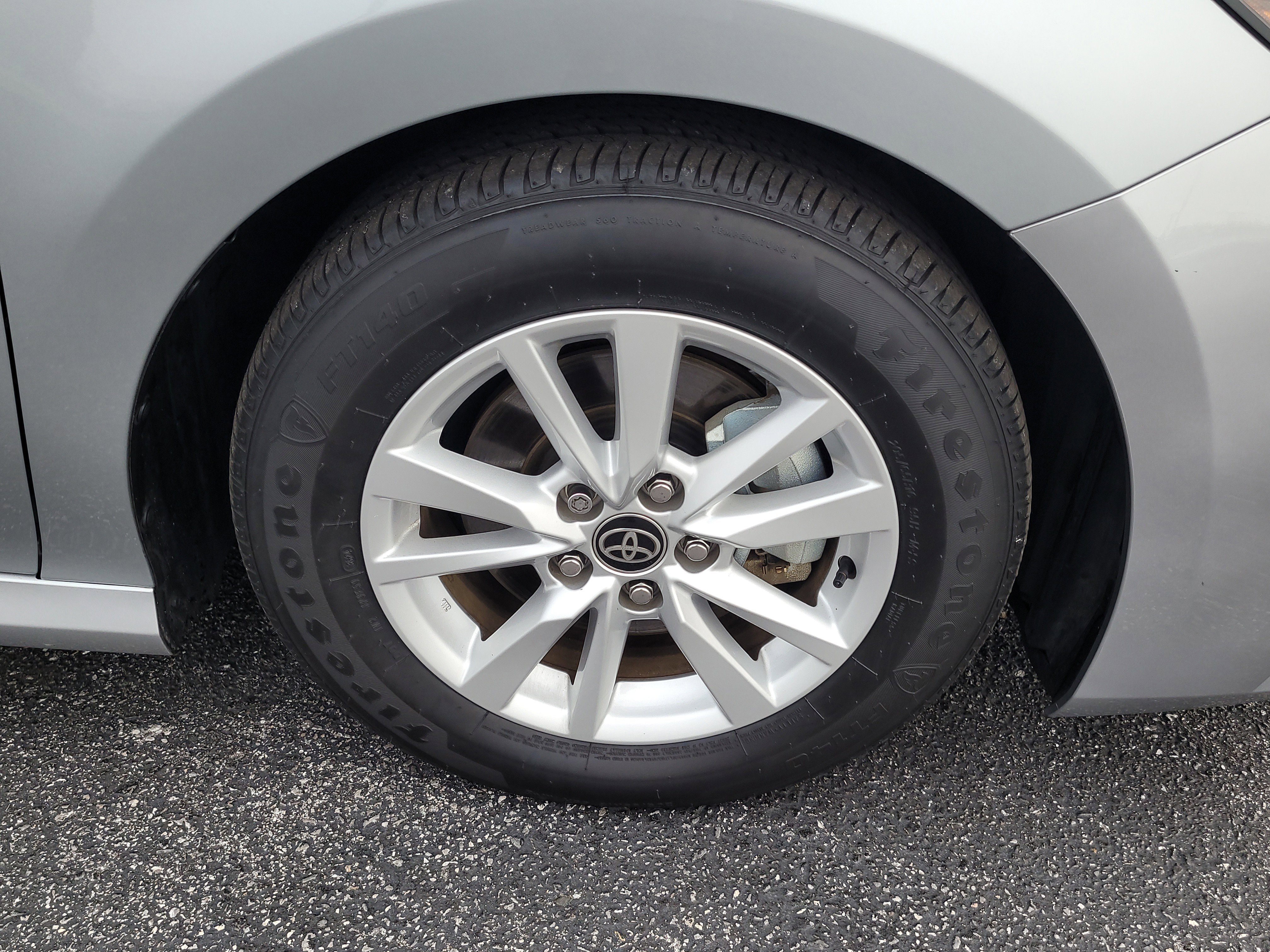 Used 2025 Toyota Camry LE image 10