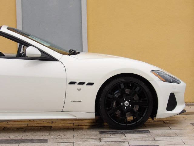 Used 2018 Maserati GranTurismo Sport image 18