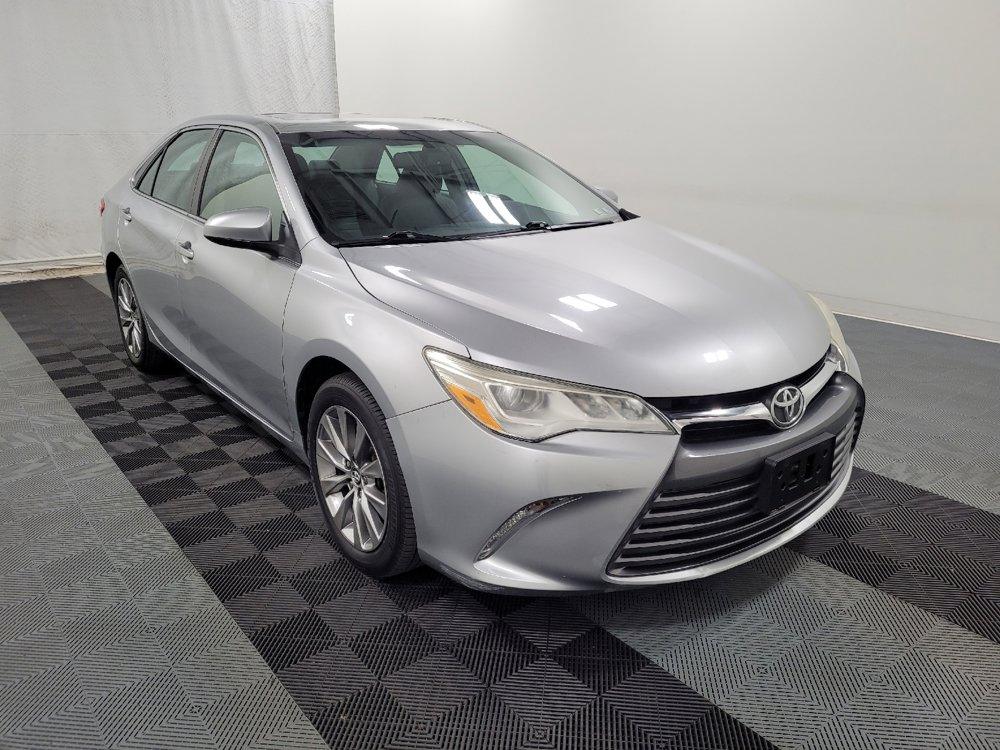 Used 2015 Toyota Camry XLE image 13