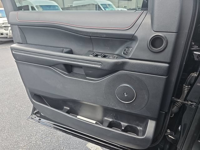Used 2023 Ford Expedition Limited AWD/4WD image 34