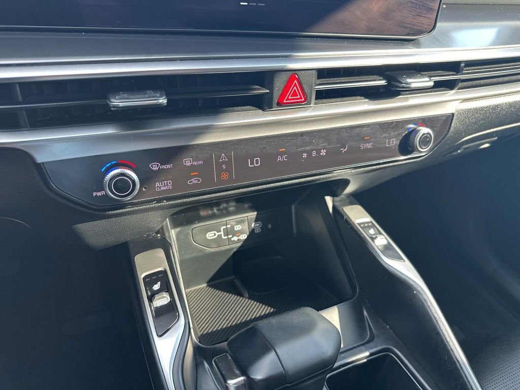 Used 2024 Kia Sorento S w/ Panoramic Sunroof Package image 27