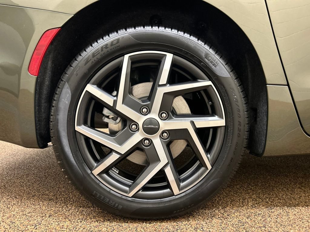 New 2027 Chrysler Pacifica Pinnacle AWD/4WD image 27