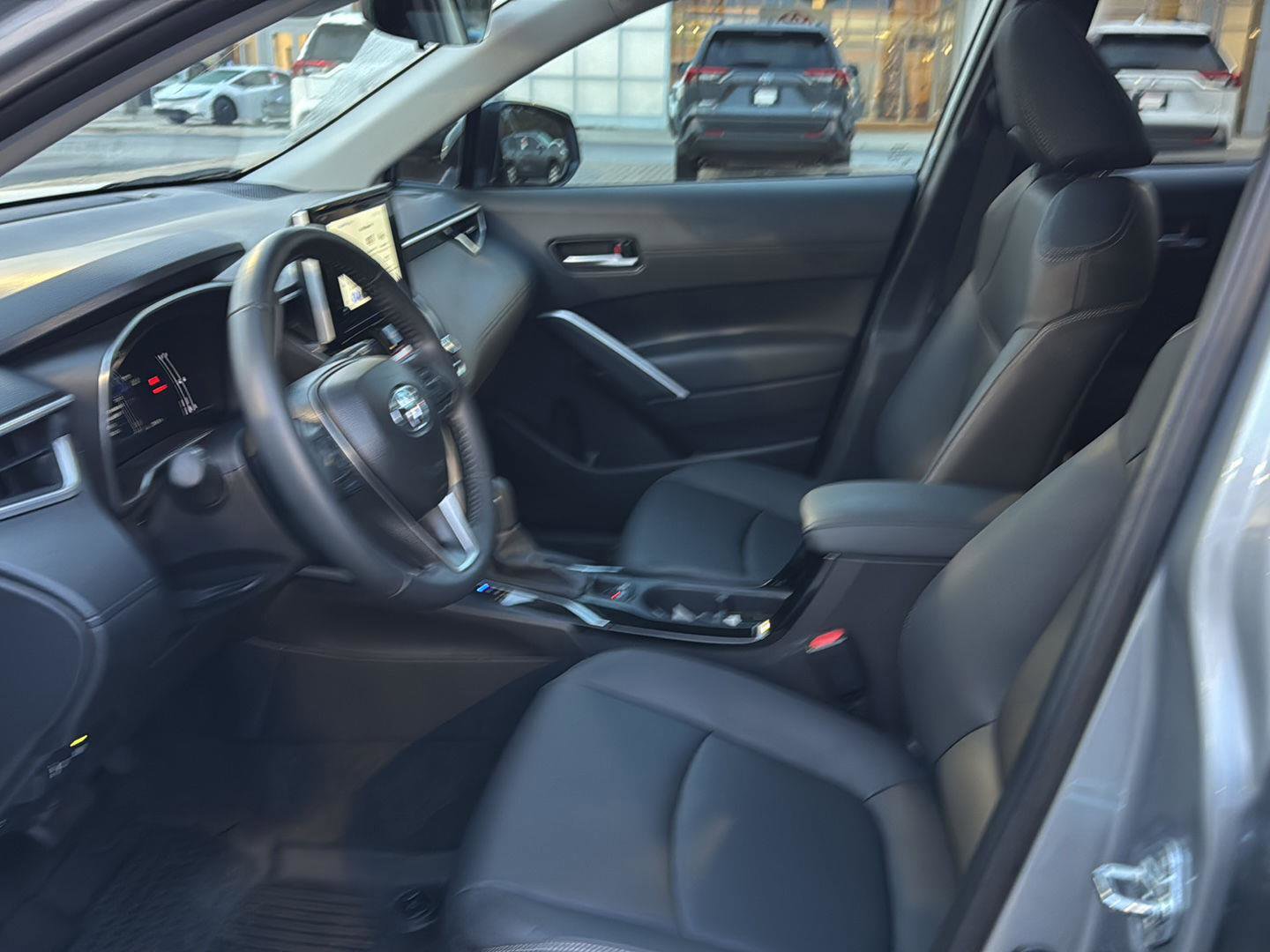 Certified 2025 Toyota Corolla Cross XLE image 8