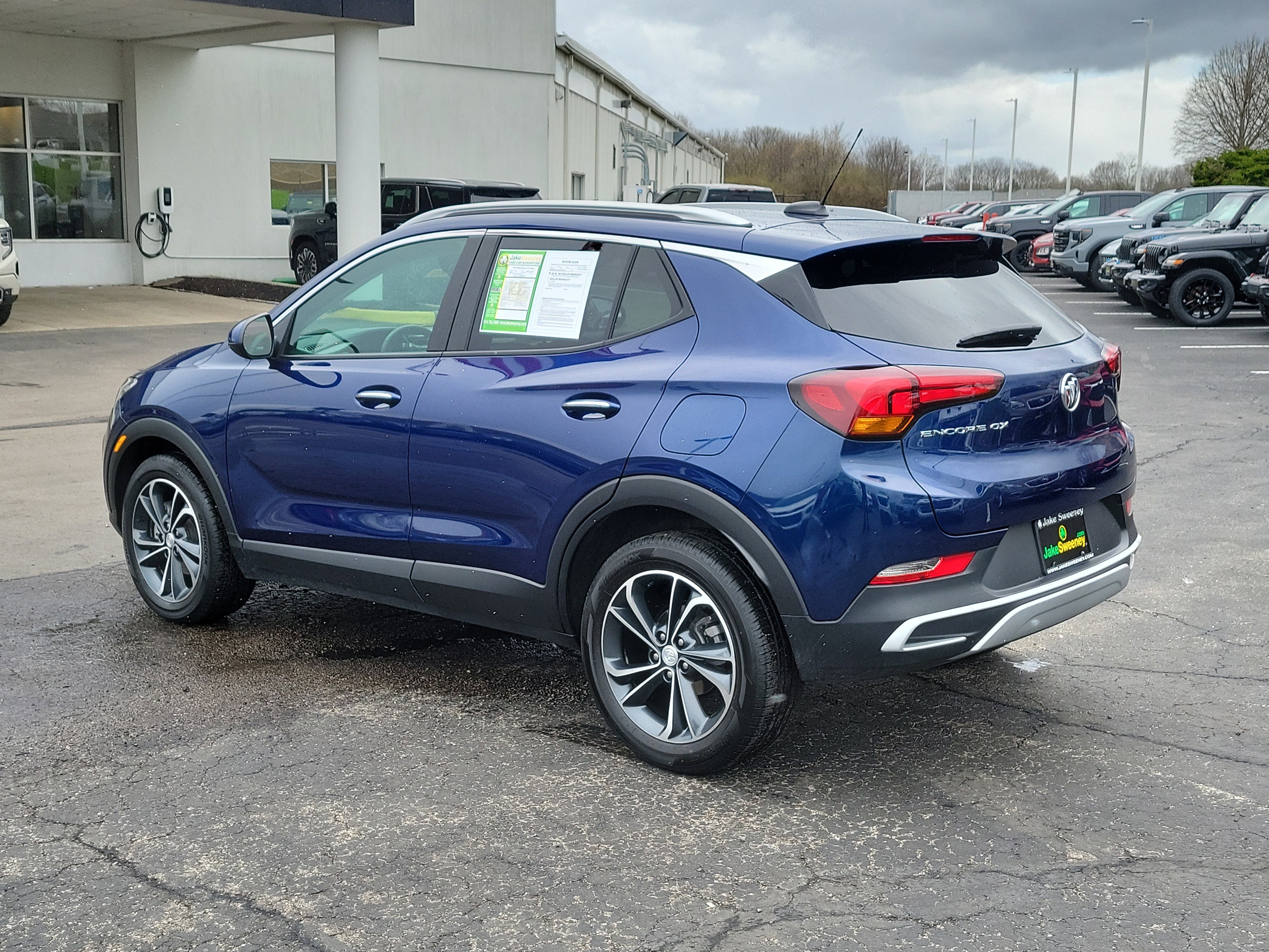 Used 2023 Buick Encore GX Select image 3