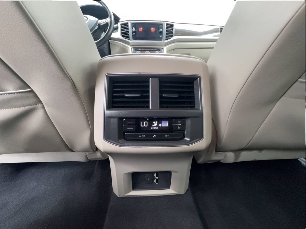 Used 2018 Volkswagen Atlas SE image 33