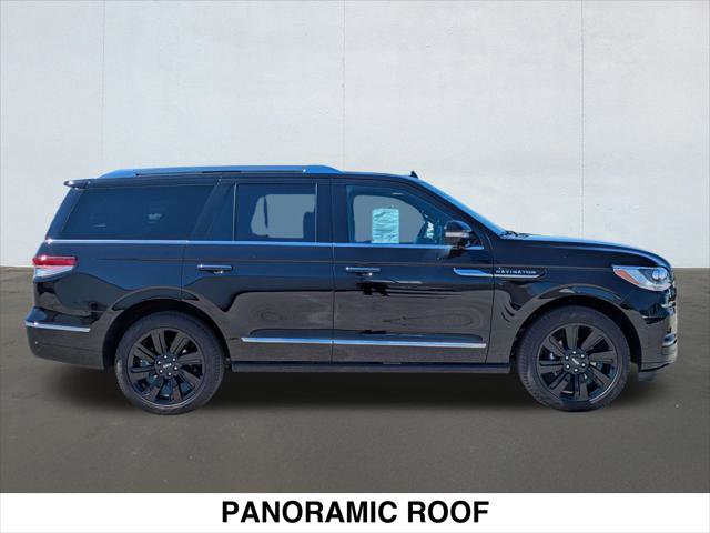 Used 2024 Lincoln Navigator Reserve AWD/4WD image 6