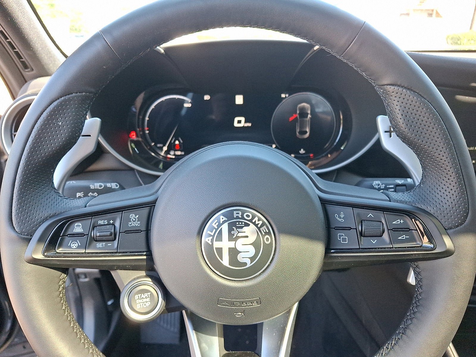 Used 2024 Alfa Romeo Giulia Veloce image 12