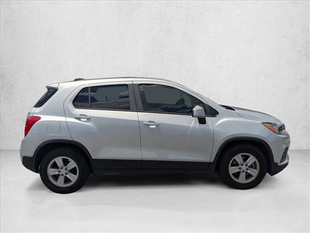 Used 2021 Chevrolet Trax LS FWD image 4