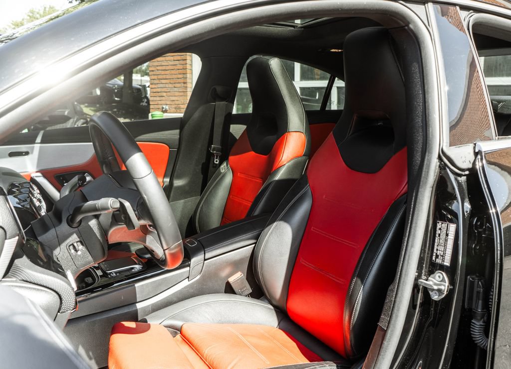 Used 2022 Mercedes-Benz CLA 250 4MATIC image 6