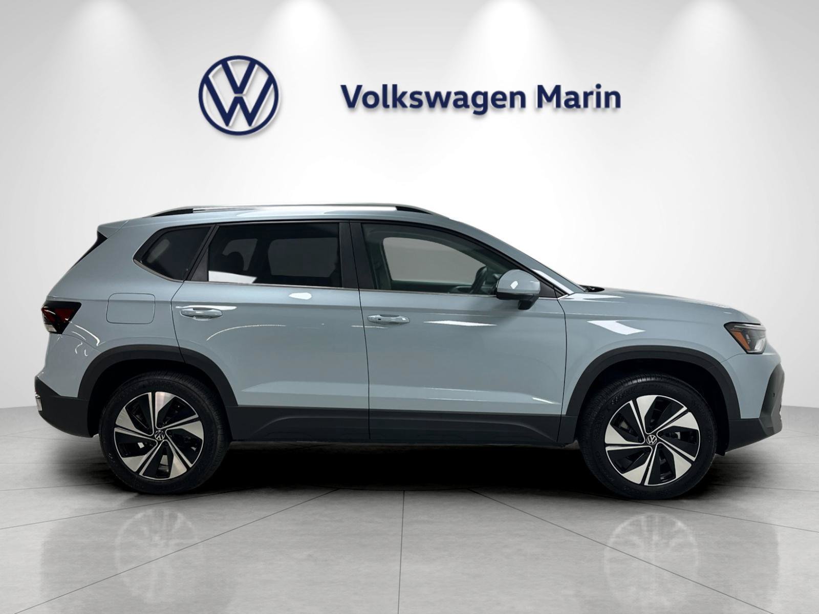 New 2027 Volkswagen Taos SE AWD/4WD image 6