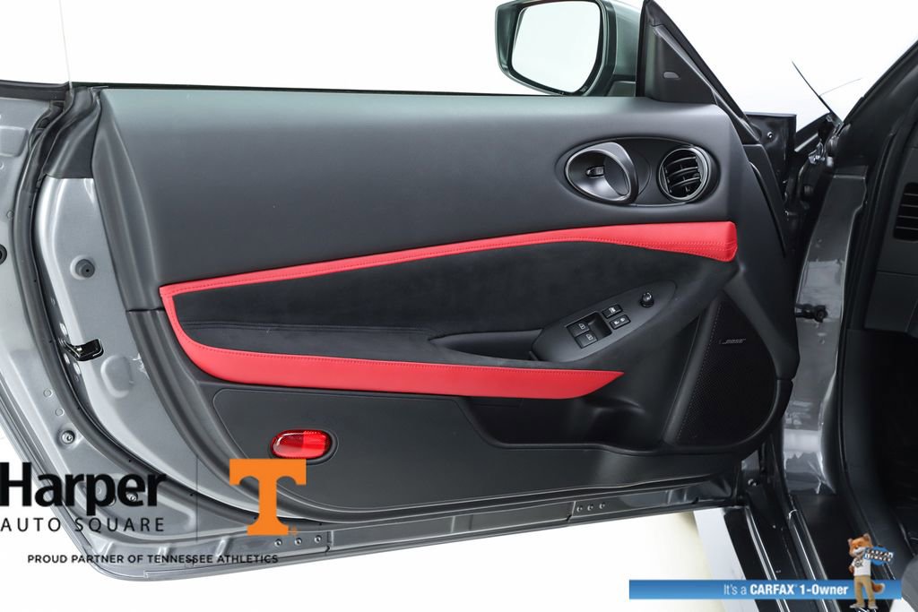 Used 2025 Nissan Z Performance w/ Floor Mat Package image 17