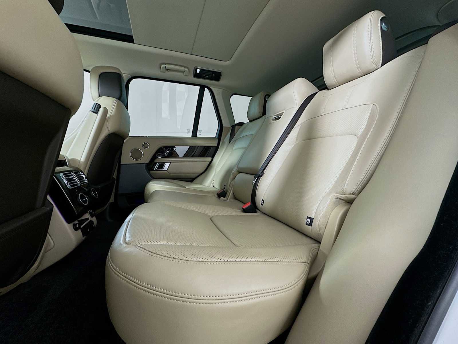 Used 2021 Land Rover Range Rover Westminster Edition image 22