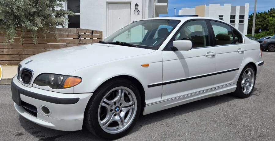 Used 2005 BMW 330i Sedan