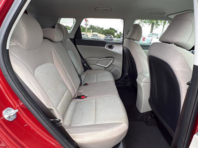 Used 2022 Kia Soul LX FWD image 16
