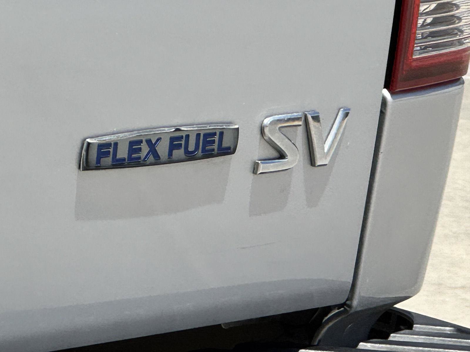 Used 2011 Nissan Titan SV RWD image 15