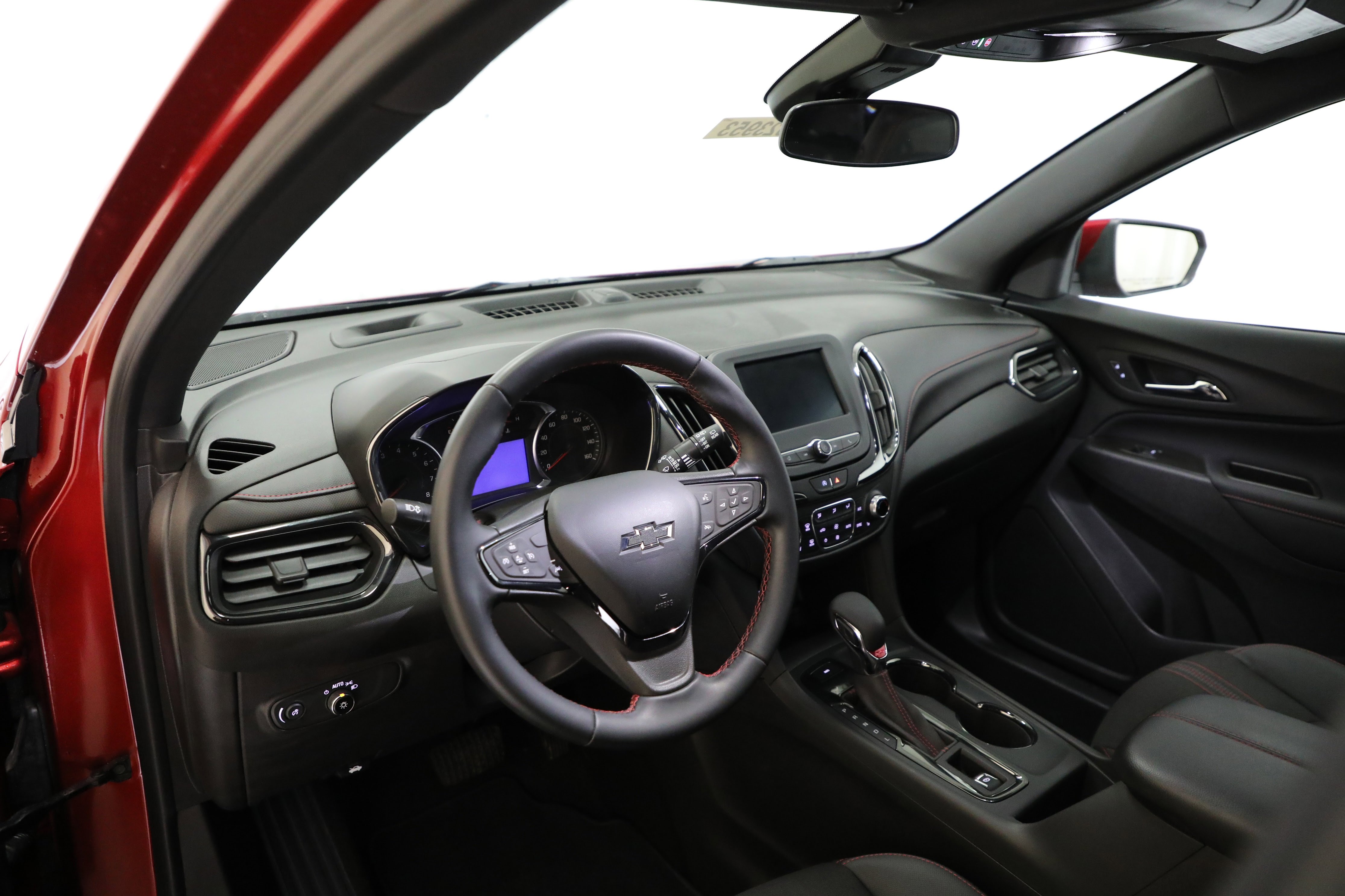 Used 2023 Chevrolet Equinox RS w/ LPO, Floor Liner Package image 12