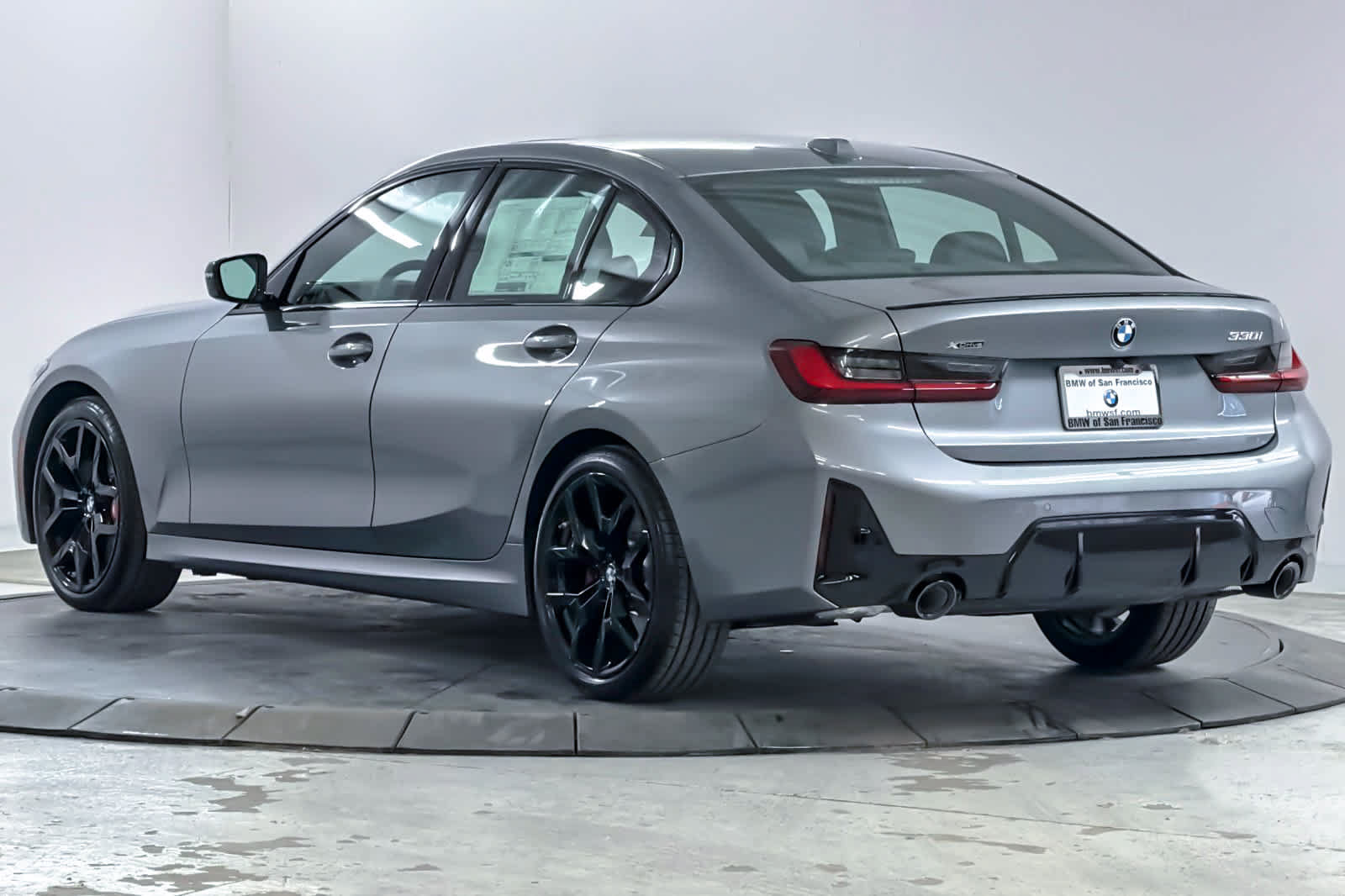 New 2026 BMW 330i xDrive Sedan w/ M Sport Package AWD/4WD image 6