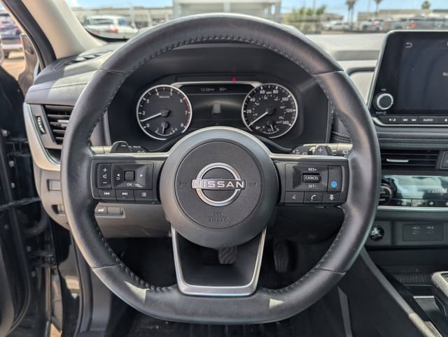 Used 2024 Nissan Rogue SV w/ SV Premium Package image 15